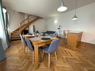 White Swan Boutique Apartments - 2
