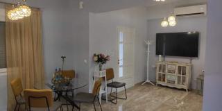 IRIS by Amanakis Family - 3