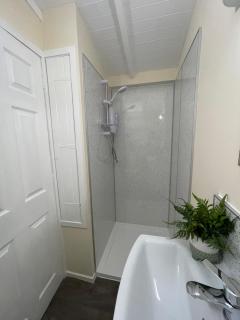 Kevara Shepherds Hut - 6