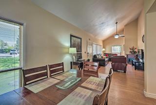 Flagstaff Townhome with Deck Easy Access Downtown! - Flagstaff - 3
