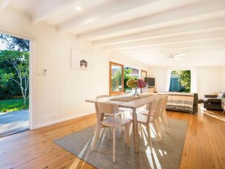 Beachwood - Firepit - Pet Friendly - 2 Mins Walk to the Beach - Callala Beach - 5