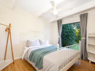 Beachwood - Firepit - Pet Friendly - 2 Mins Walk to the Beach - Callala Beach - 7