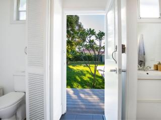Beachwood - Firepit - Pet Friendly - 2 Mins Walk to the Beach - Callala Beach - 2
