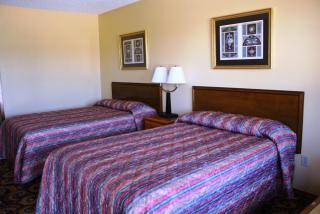 Lake Palestine Motor Inn - 5