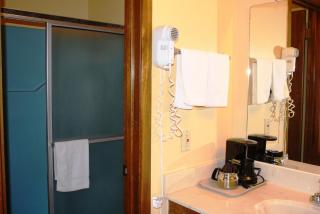 Lake Palestine Motor Inn - Coffee City - 2