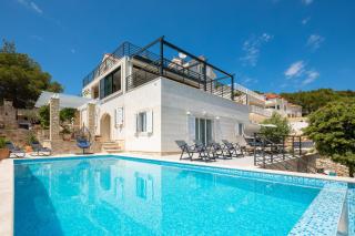 WATERFRONT SEA DREAM VILLA - Milna - 8