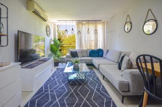 YalaRent Sunora 3BR APT - Families only - 4