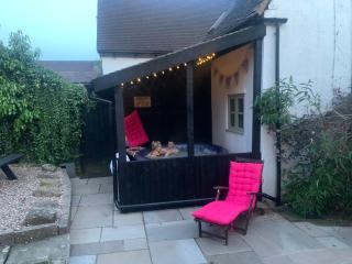 The Old Farm - Gloucester - 6