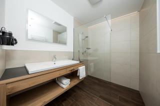Hotel Landgasthof Weingut Seeperle - Caldaro - 3
