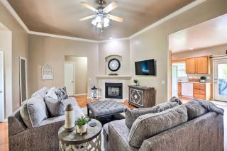 Bella Vista Home with Yard Half Mile to Trails! - Bella Vista - 8