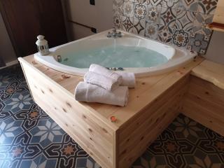 WineExperience- WINE&JACUZZI SUITE - 2