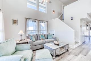 Malibu Beach House - Dauphin Island - 3