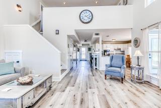 Malibu Beach House - Dauphin Island - 2
