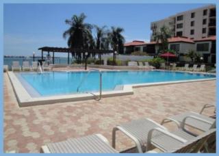 Bahia Cozy Poolside Unit - St Petersburg - 0