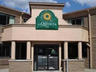 La Quinta Inn by Wyndham Buffalo Airport - 2