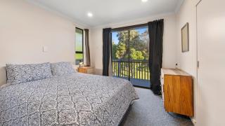 Kapiti Views - Waikanae Beach Holiday Home - Waikanae - 5