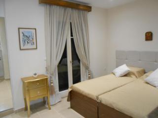 Elena's old Corfu town apartment - 6