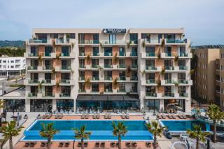 Pinea Hotel Resort & Spa - Golem - 0