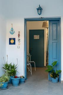 Athena's Studios - Polykhrono - 2