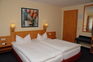 Hotel Alte Schule - Luhden - 0