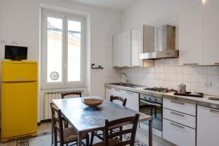 Piazza Concordia Apartment with Balcony - La Spezia - 0