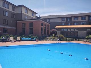 Comfort Inn & Suites - Burlington - 9