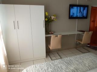 Atholl Heights Home - BnB 1 - Westville - 6