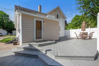 Harbor Charm - Harbor Springs - 7
