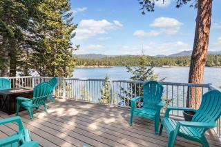 Lakeside Loungin' - 6