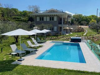 Villa Nina - Apartments & Relax - Caprino Veronese - 1
