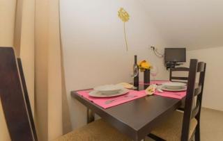 Apartment in Pakoštane with pool access, terrace, air conditioning, Wi-Fi, 3548-2 - Pakoštane - 2