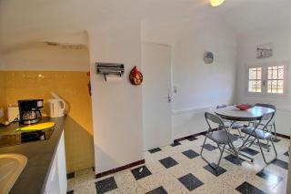 Meublé trois étoiles au premier étage d’une maison typique - 7