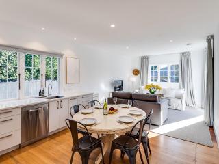 Gem on Gillean - Havelock North Holiday Home - 4
