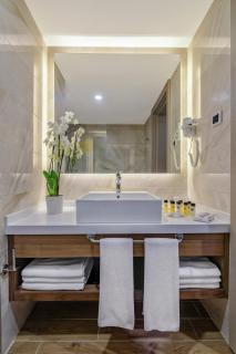 Ring Beach Hotel - 4