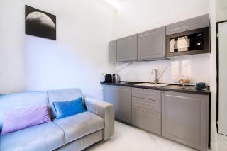 Rome Deluxe Apartments - 9