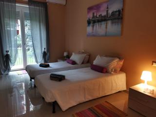 Bnbook-Skyliner Train Station con due camere da letto - Rho - 4