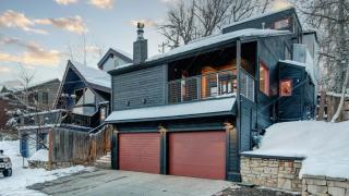 Woodside 207 home - 8