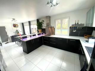 VILLA 6 PERSONNES /PISCINE/CAMPAGNE/TERRAIN DE PETANQUE/15 km BANDOL - 8