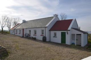Cecil's Cottage, Ballynary, Buncrana by Wild Atlantic Wanderer - Buncrana - 9