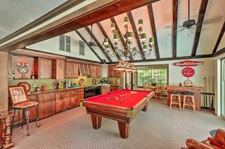 Pool and Courtyard Timeless Home in Lansdale - Lansdale - 8
