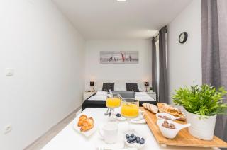 Apartments and Rooms Adriatic Suites - Šibenik - 6