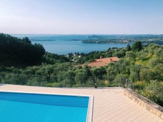 Casa Cecilia, 2 bedrooms, 1 bathroom, lake view, pool - Gardone Riviera - 0