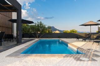 villa Sempervivum 2 with pool and sea view - Kaštela - 3