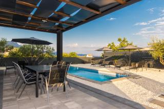 villa Sempervivum 2 with pool and sea view - Kaštela - 1