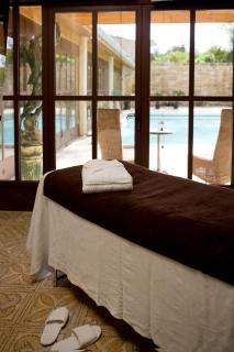 Château Latour Segur Suites & Spa - Lussac - 3