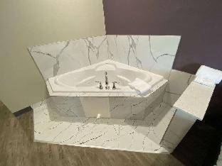 SureStay Plus Hotel by Best Western Ada - Ada - 8