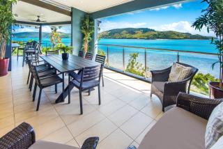 Edge 5 Oceanfront 3-Bedroom Apartment - Featuring an Infinity Pool, Spa Bath, Buggy and Valet Service - Hamilton Island - 7