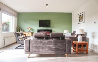 Stunning Home In Breskens With Kitchen - Breskens - 1