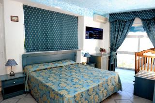 Hotel La Ninfea - Isquia - 2