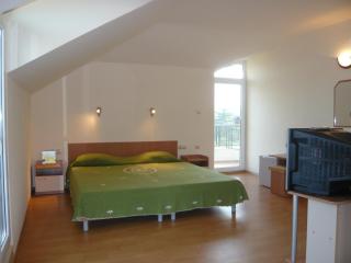 Guest House Kiwi - 8